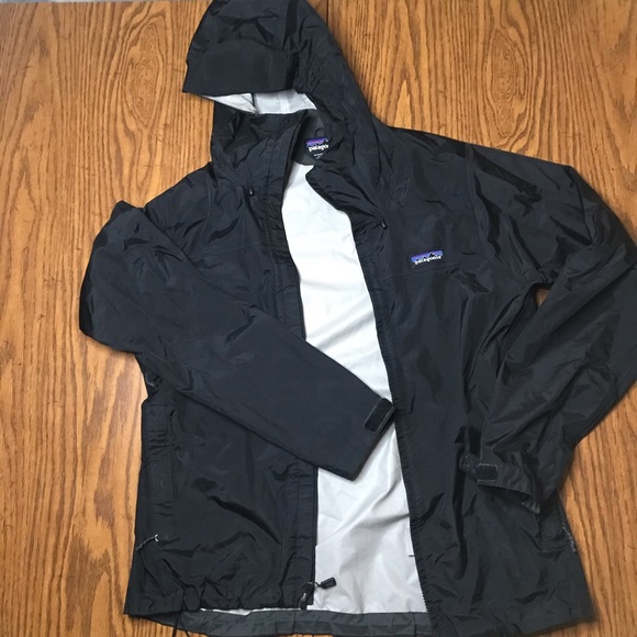 Patagonia jacket - Picture 1 of 3